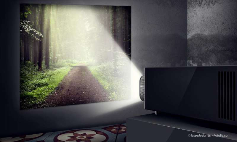 Heimkino-Projektor